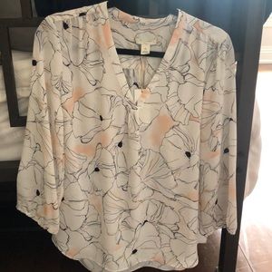 NWT Flowy floral blouse